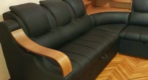 Перетяжка кожаного дивана. Внуково 